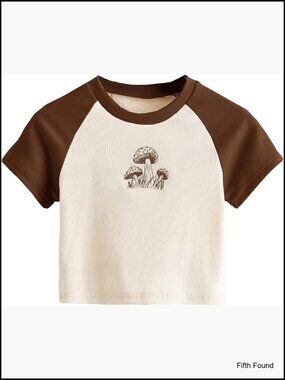 Graphic Print Crop Tee, Slim Fit, Cotton Blend, Short Sleeve, Casual Wear